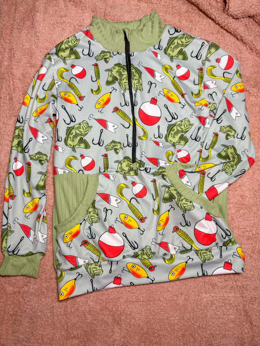 8/10 Fishing Youth Half Zip